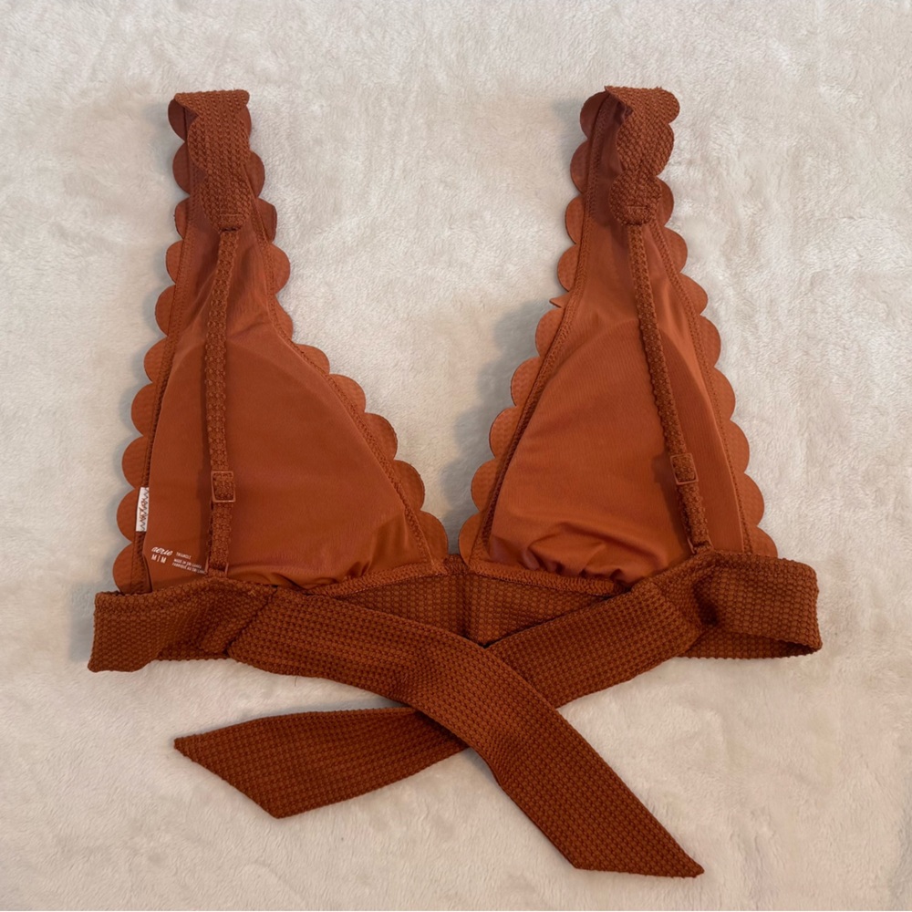 Aerie Size Medium Bikini Top.  Rust brown.  Never worn. Ties in back at bra line - Picture 5 of 6